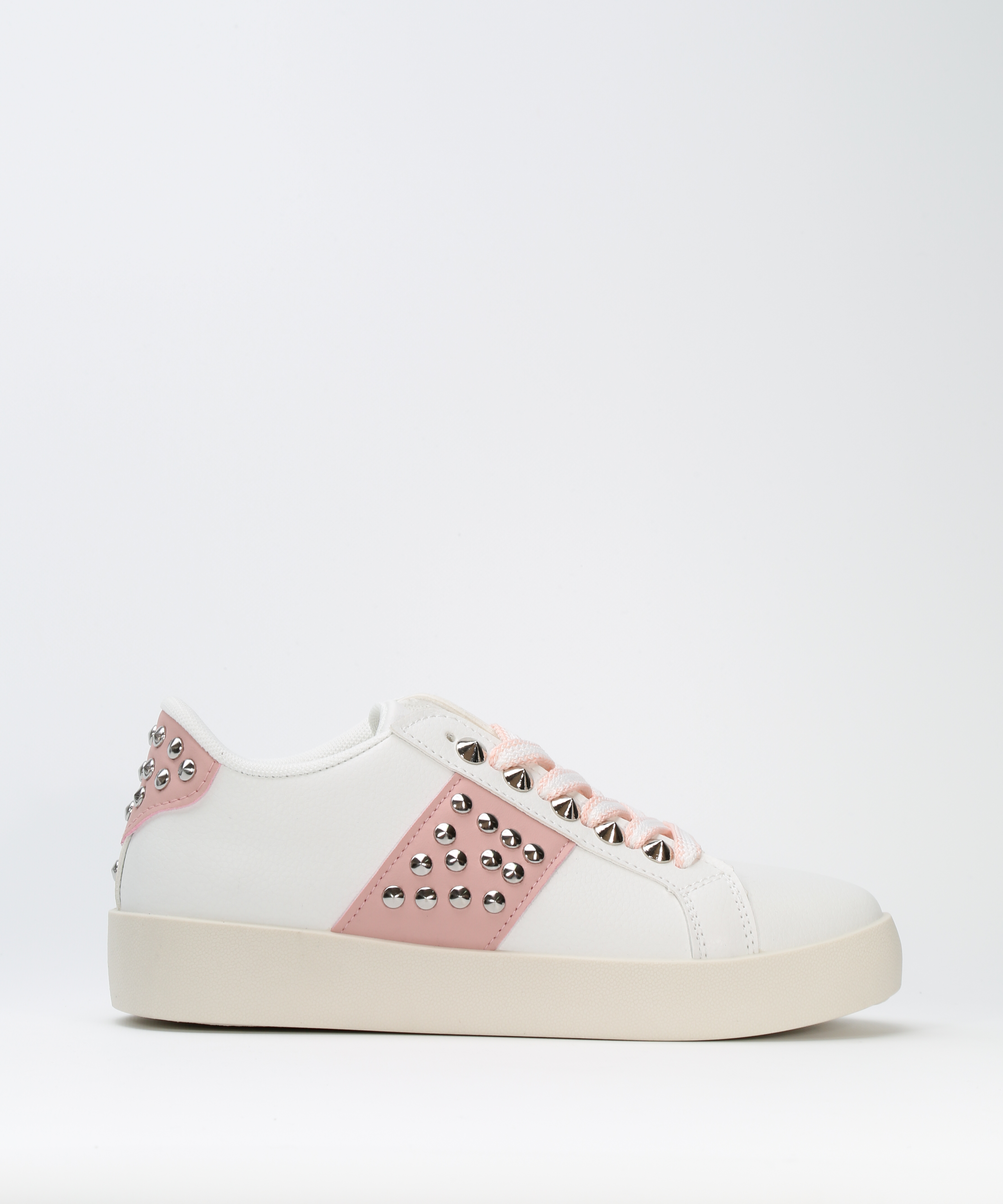 Zapatillas tachas